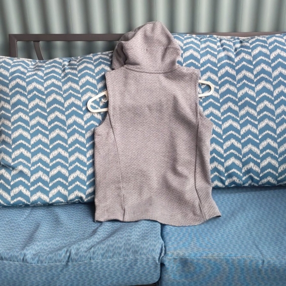 Gray Nike Vest - Picture 2 of 5